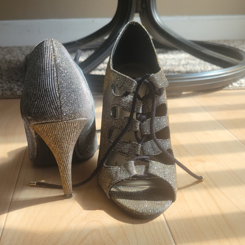 Fioni Night Heels